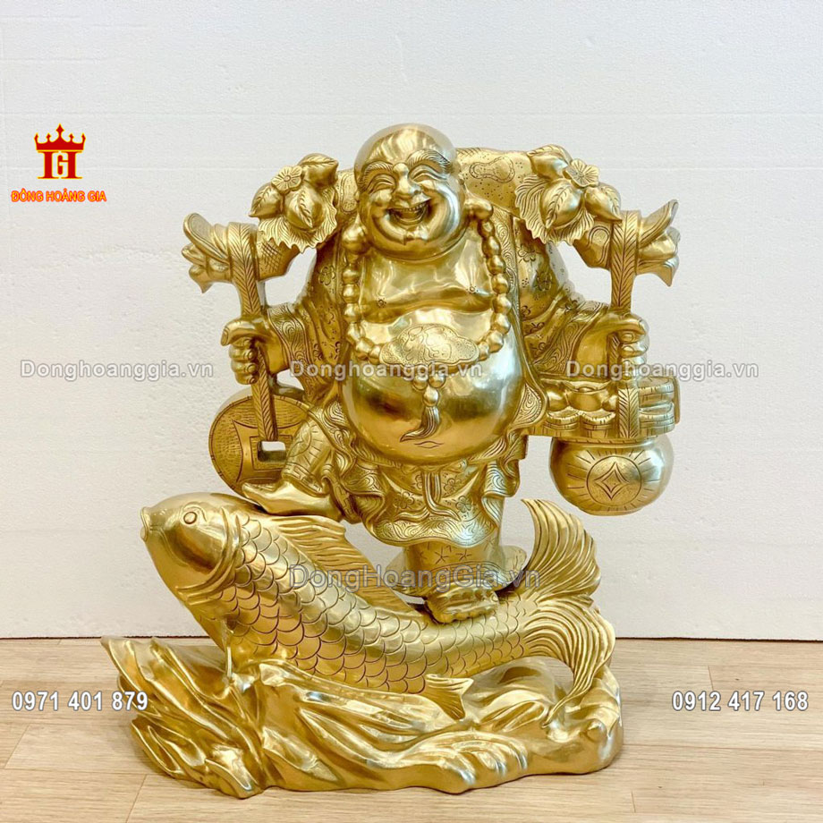 Pho tượng Phật Di Lặc cưỡi cá chép bằng đồng vàng cát tút tuyệt đẹp
